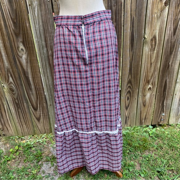 Vintage plaid maxi prairie skirt black red white lace trim S M - Picture 7 of 10